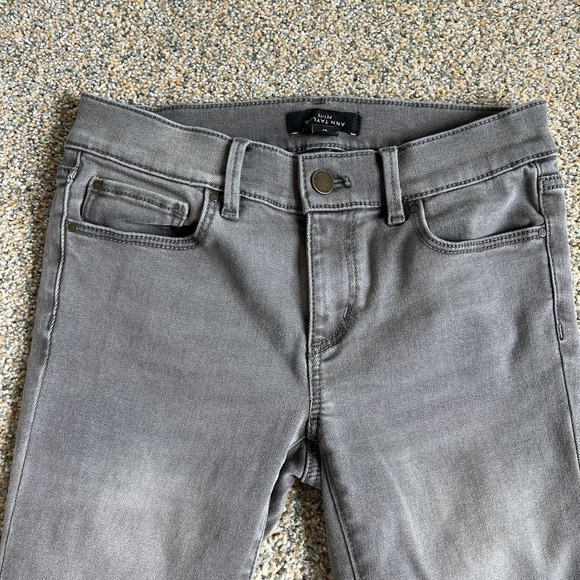 Ann Taylor Women's Gray Jeans Size 0 Petite Skinny Leg Low Rise Stretch Denim - Picture 2 of 7